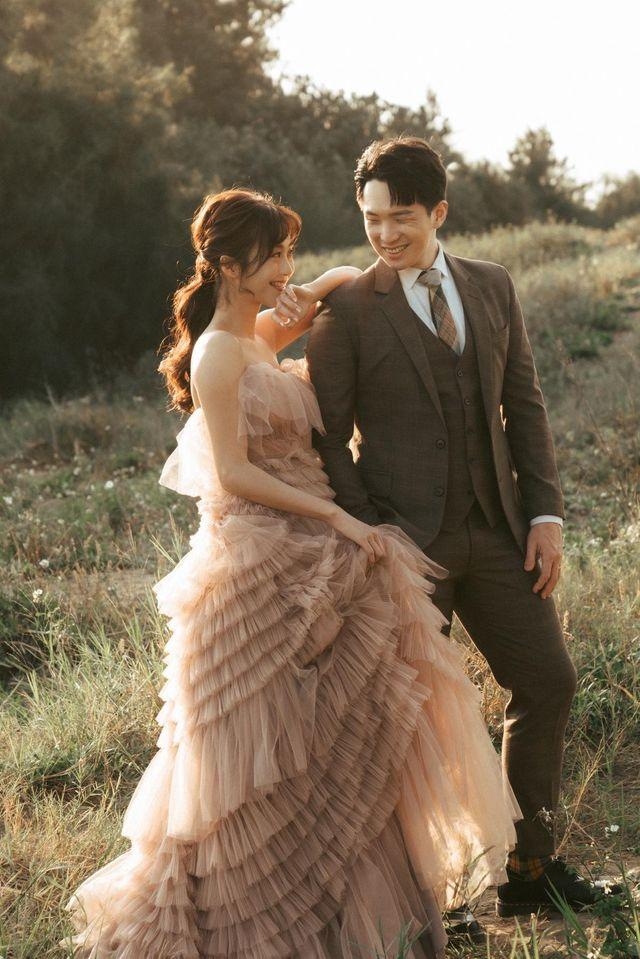 新人婚紗照分享-落日餘暉下的愛情